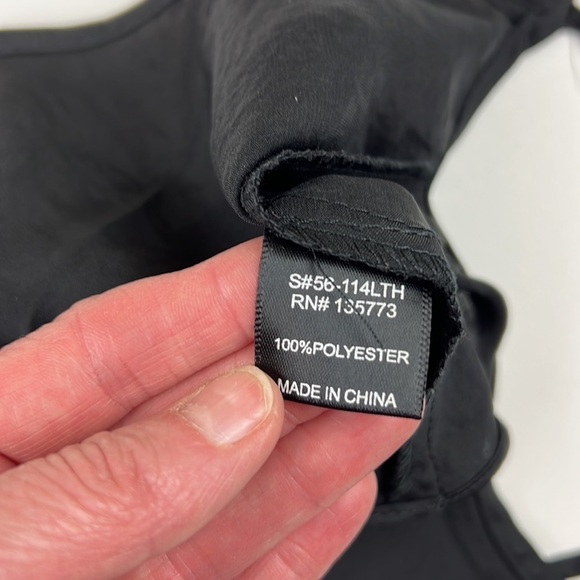 Olivaceous black  cropped top with shoulder ties - Picture 4 of 7